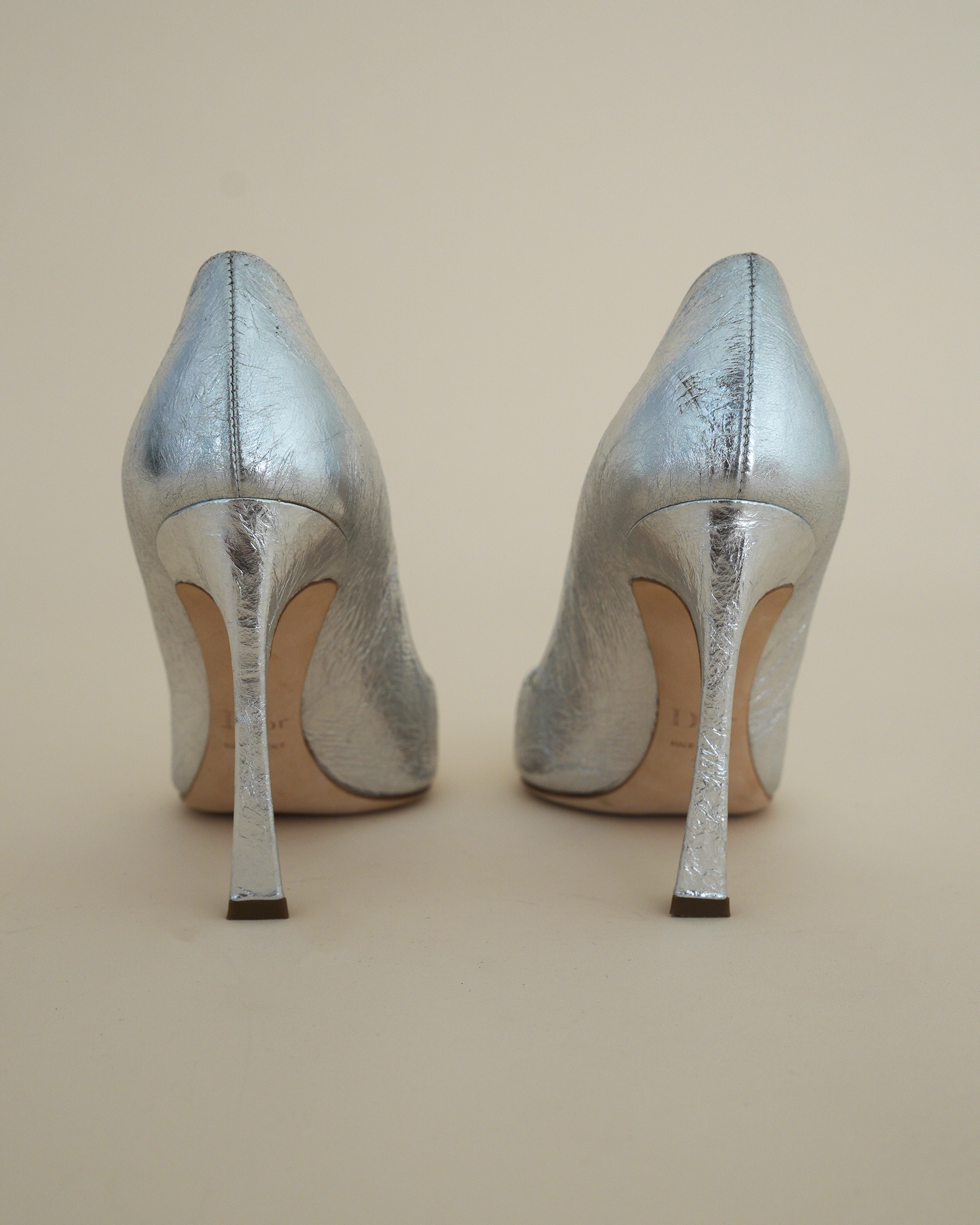 Christian Dior silver crinkle leather “Songe” pumps