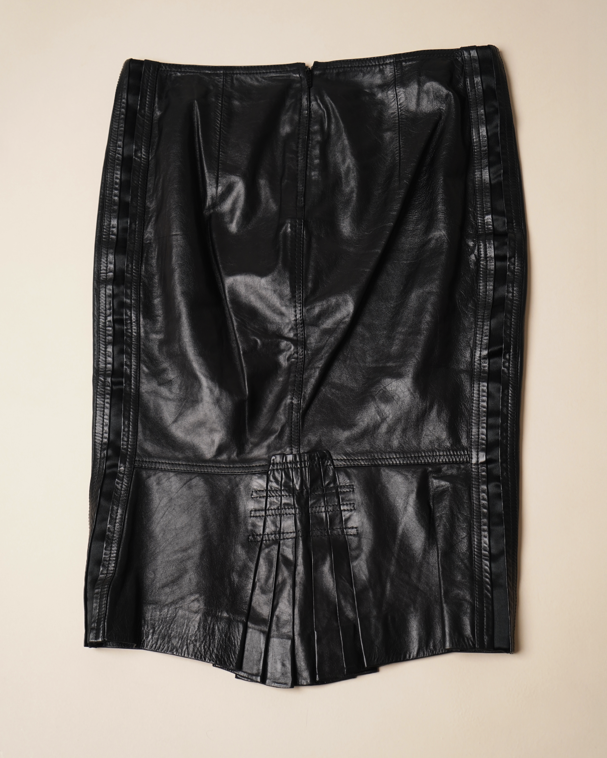 Gucci by Tom Ford leather midi-skirt