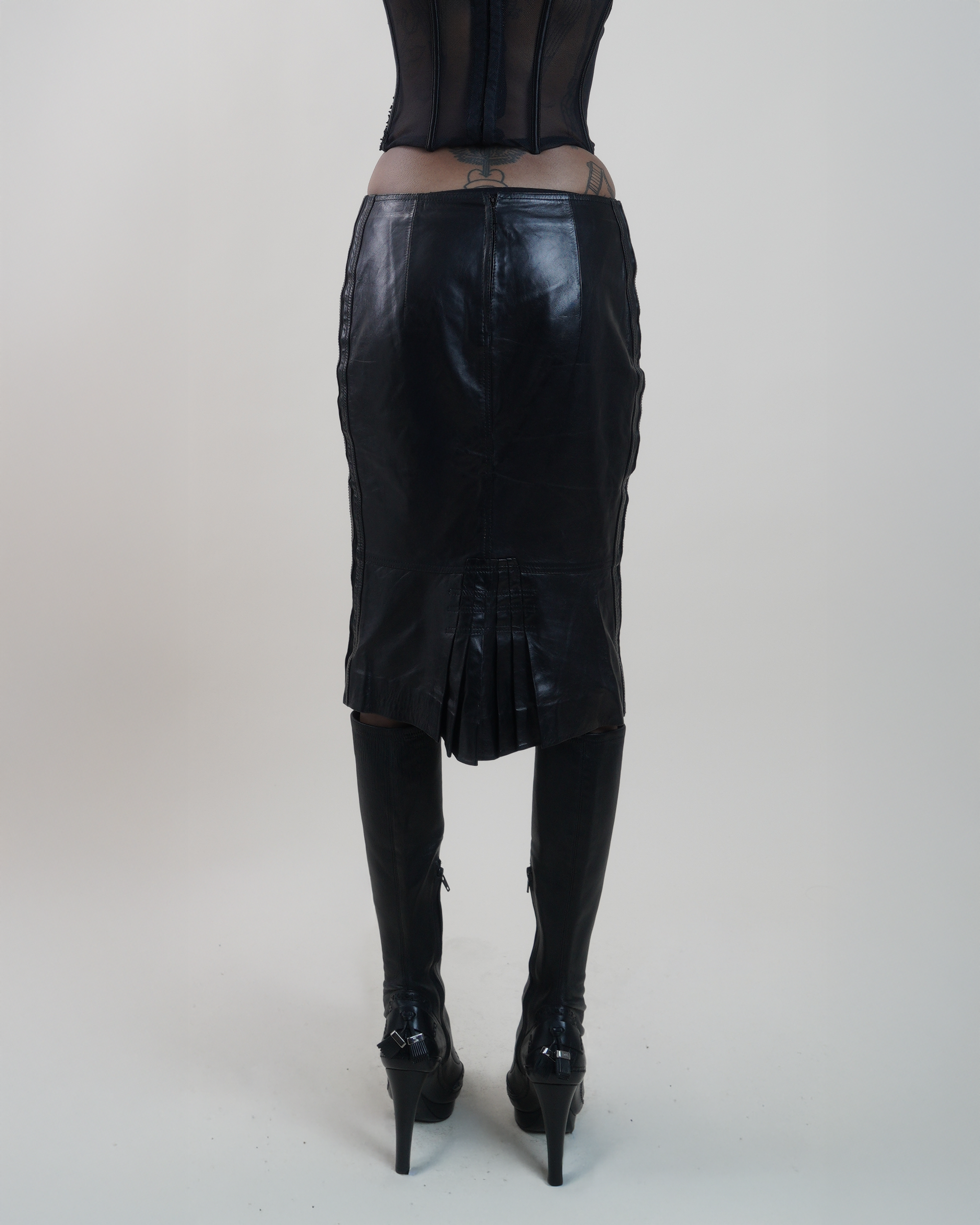 Gucci by Tom Ford leather midi-skirt