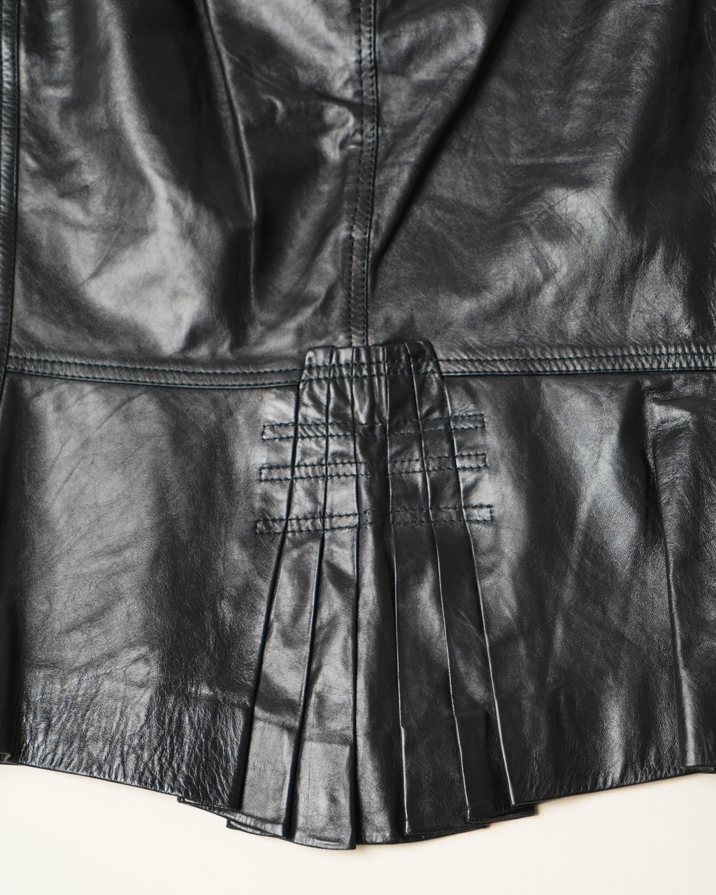 Gucci by Tom Ford leather midi-skirt