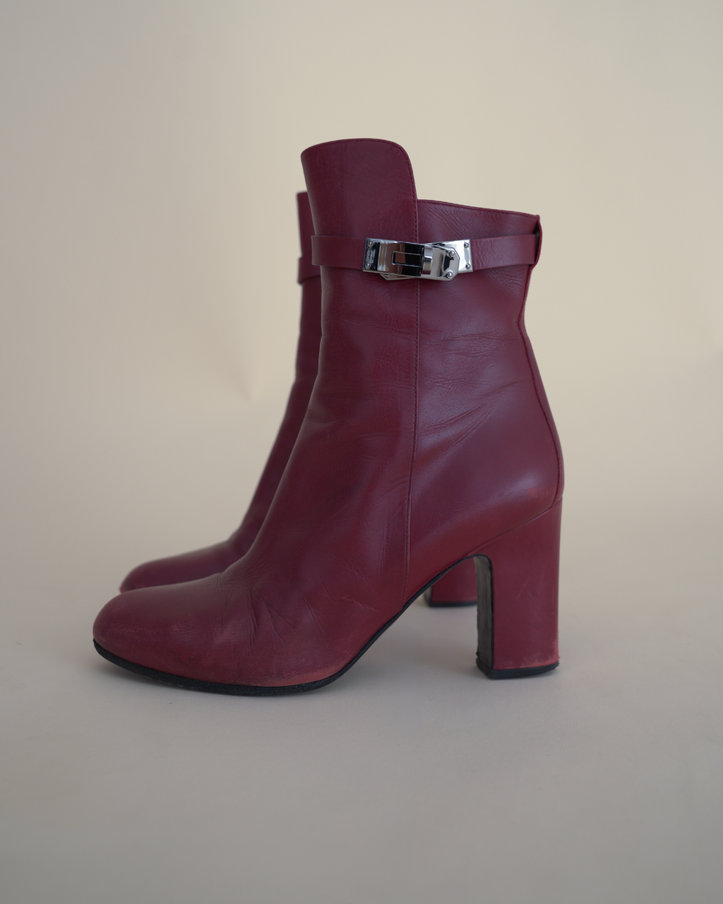 Hermès “Saint Germain” Kelly-Buckle Leather Ankle Boots.